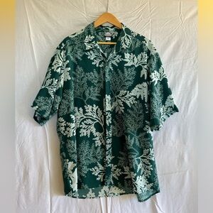 Menʻs XXL Manuhealiʻi buttondown shirt